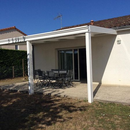 Maison D'Hotes Saint-Julien-l'Ars Exteriör bild