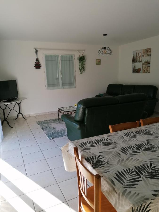 Maison D'Hotes Saint-Julien-l'Ars Exteriör bild